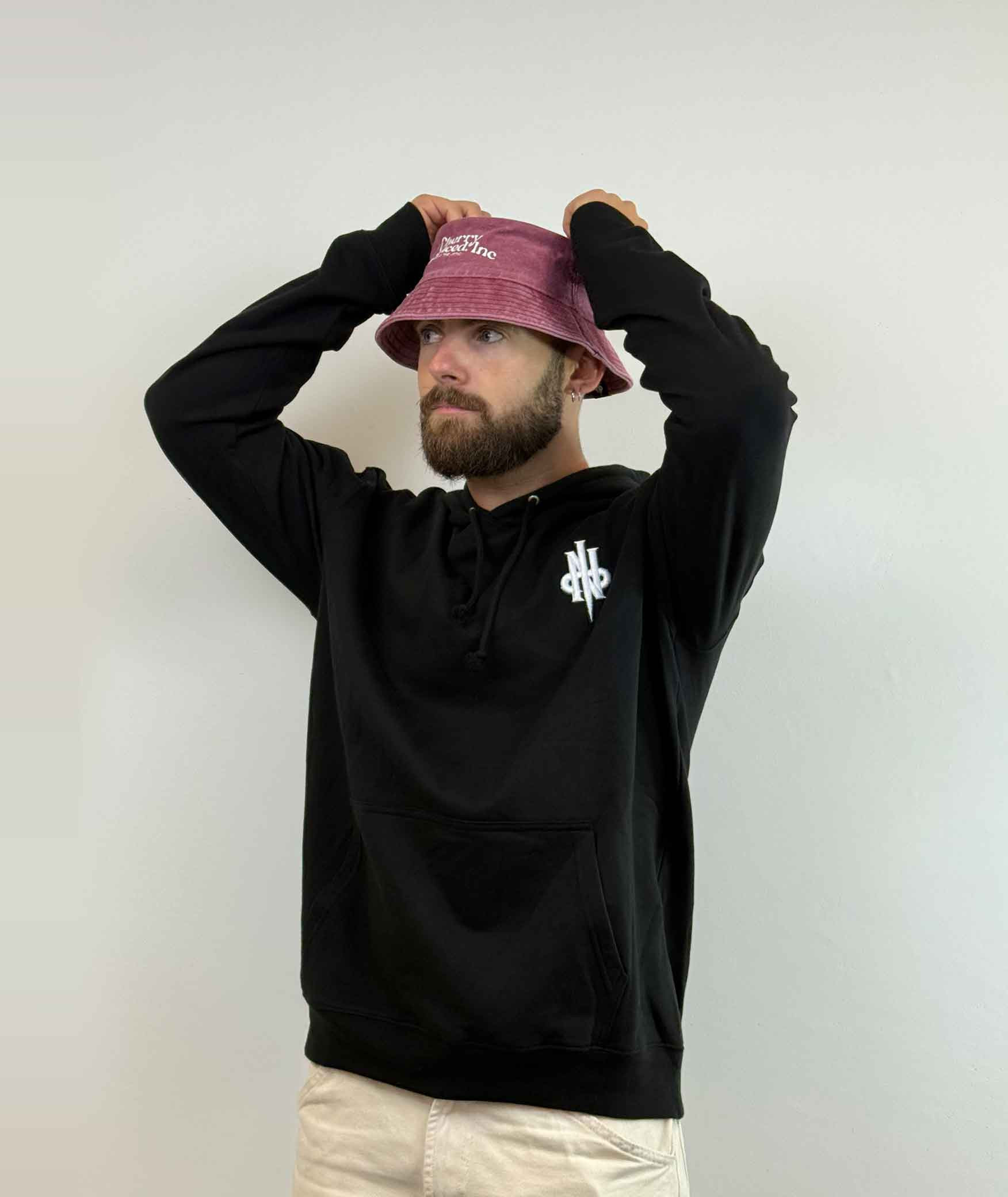 Sudadera  Clásica Negra – OG Collection | INC The Attic Sevilla