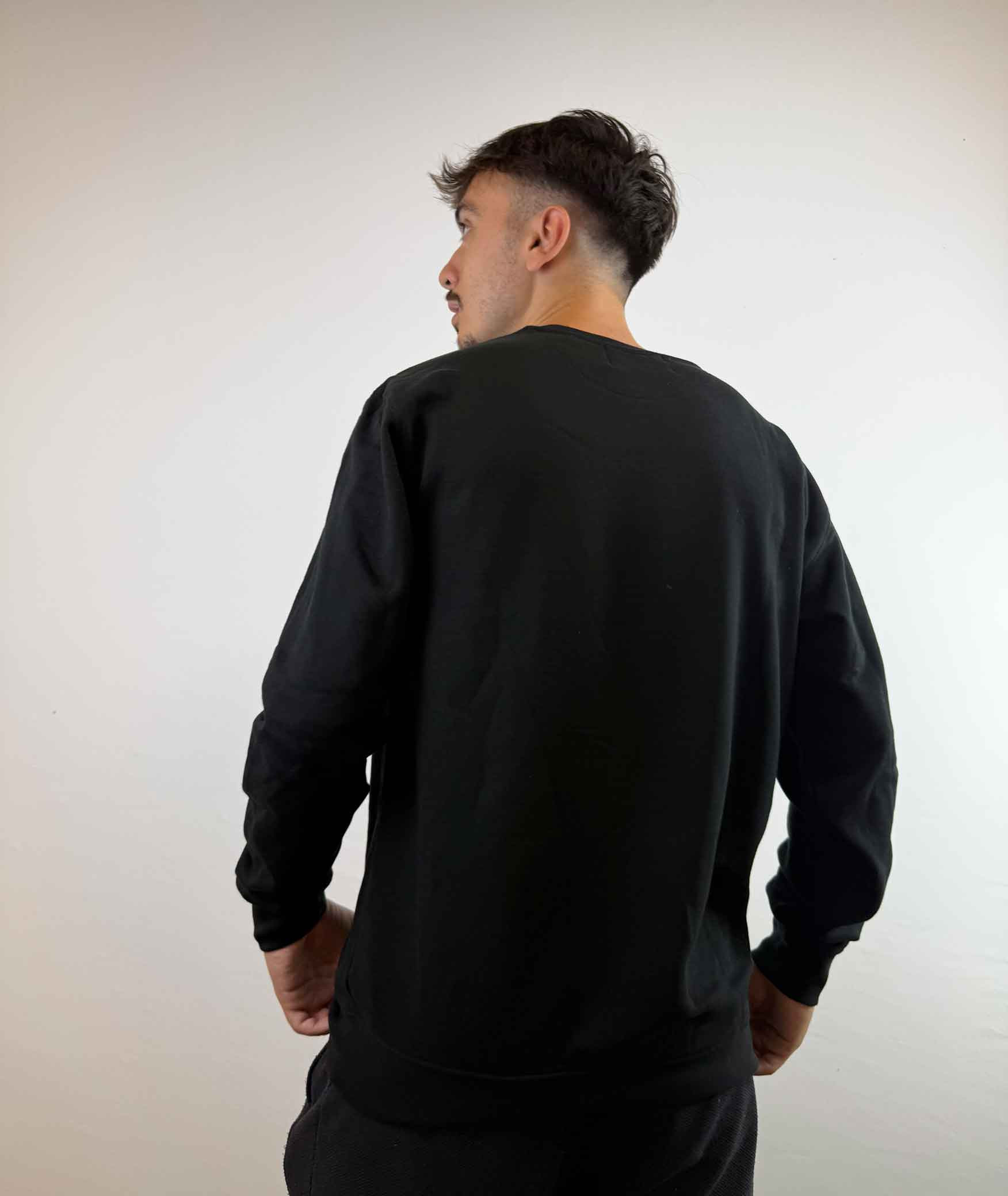 Sudadera Jersey Negra – Summer Collection | INC The Attic Sevilla