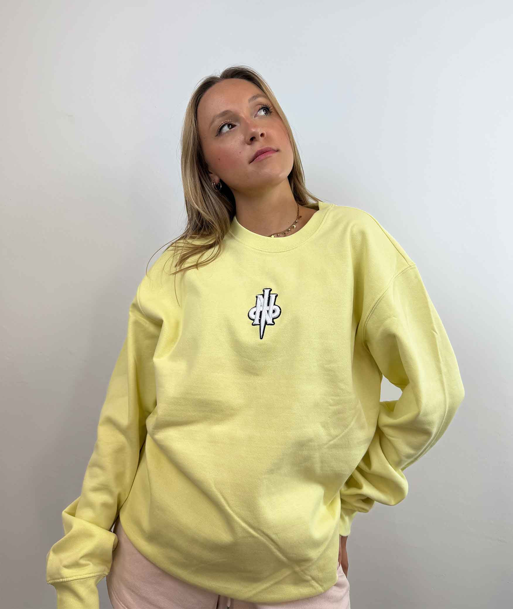 Sudadera  Clásica Amarilla – Summer Collection | INC The Attic Sevilla